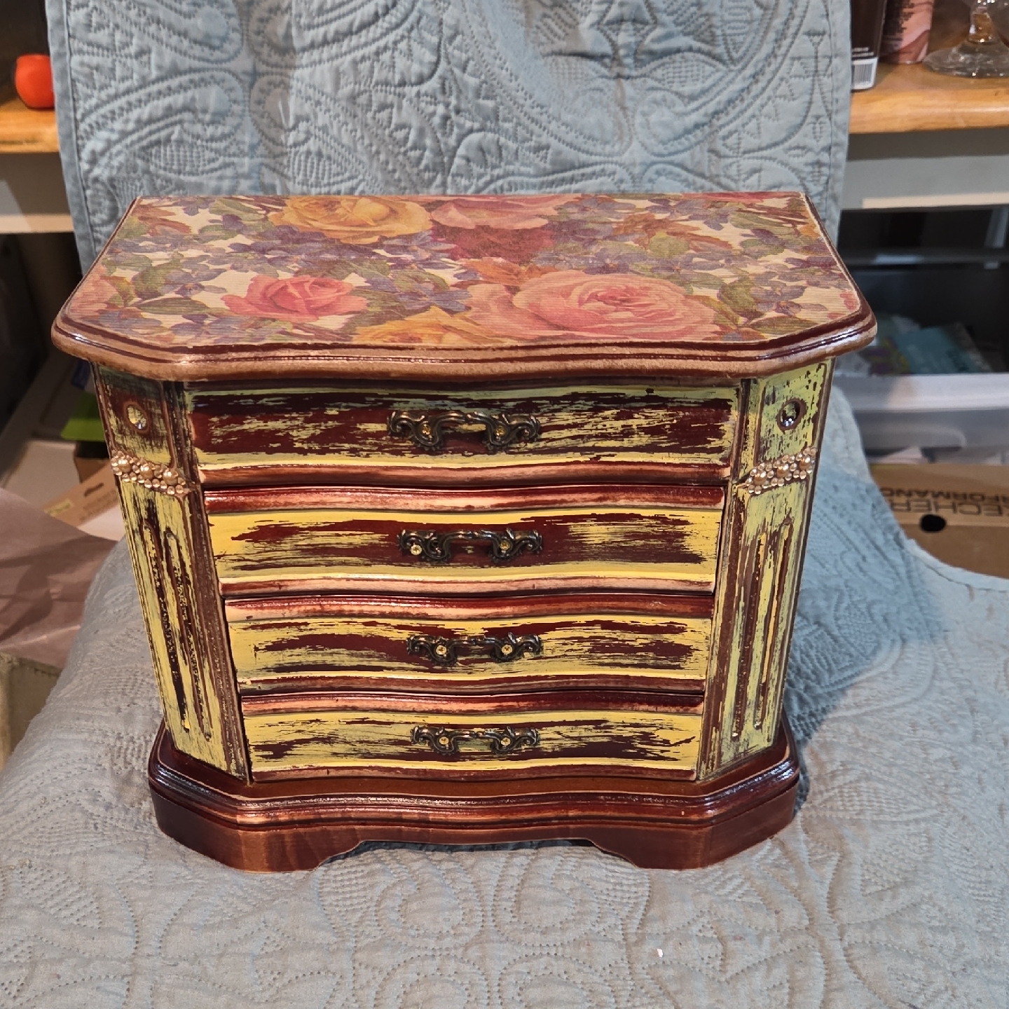 Floral Jewelry Box With Vintage Design